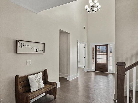 5th image of 3769 Cheyenne Ln