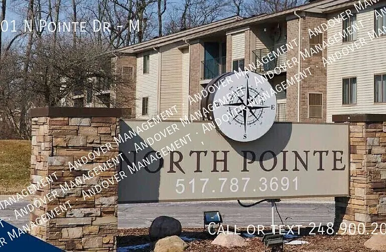 3001 N Pointe Dr #M — Photo 1