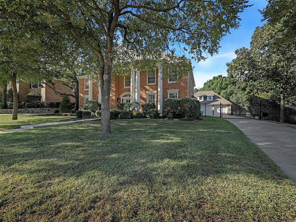 1st image of 145 W Chapel Downs Dr