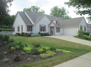 2918 Lookout Ridge Ct, Waukesha, WI 53189