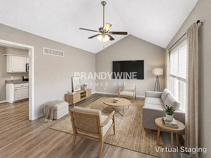106 S Prairie Rose St — Photo 3
