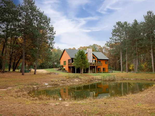 1889 S Dixie Ct, Friendship, WI 53934