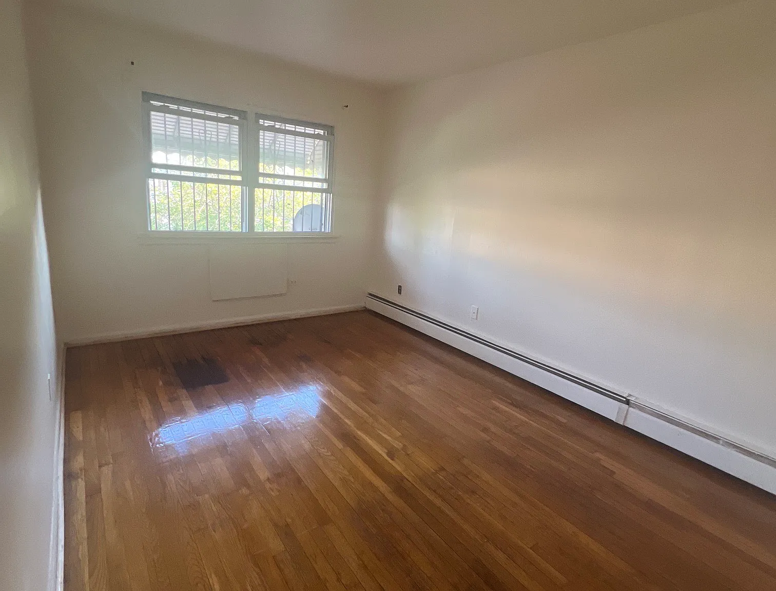 3 bed, $3,758 — Photo 1
