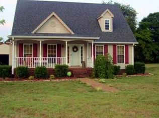 1144 W Church St, Orlinda, TN 37141