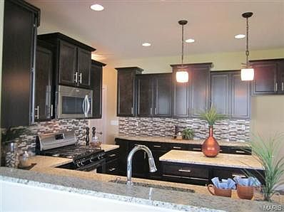 2nd image of 807 Aston Way Dr