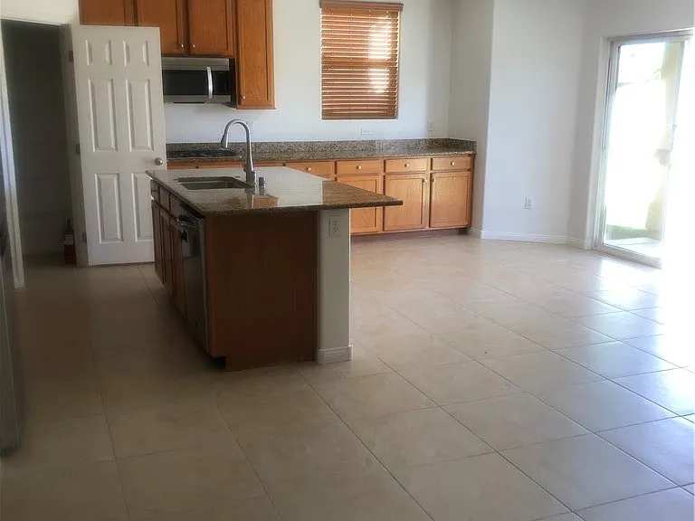 3067 Varenna Ridge Ave — Photo 4