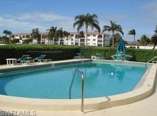 5 High Point Cir W APT 208, Naples, FL 34103