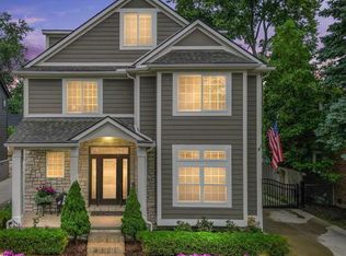 2681 Dorchester Rd, Birmingham, MI 48009