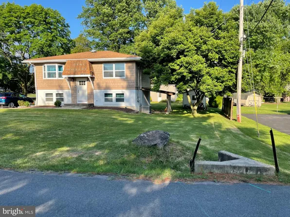 203 Nagle Rd, Birdsboro, PA 19508