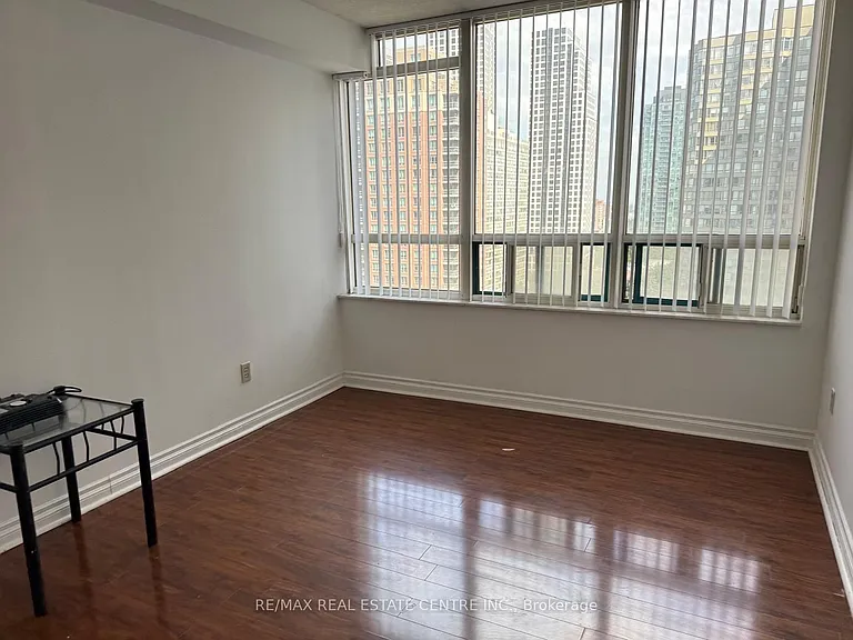 265 Enfield Pl #1403 — Photo 12