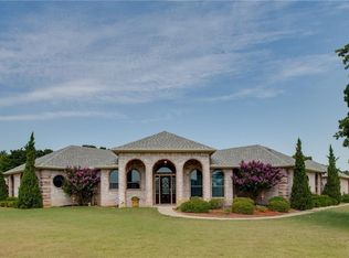 348 Paradise Canyon Cir, Paradise, TX 76073