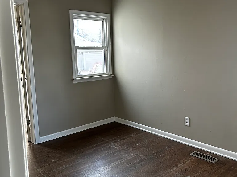 30777 Palmer Blvd — Photo 13