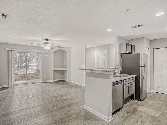 4th image of 6000 Regal Estate Ln #6300-308