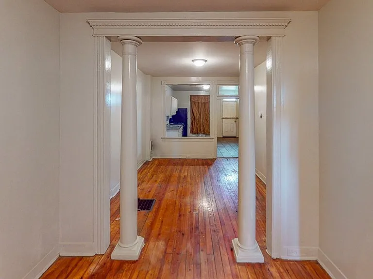 1625 Darley Ave — Photo 6