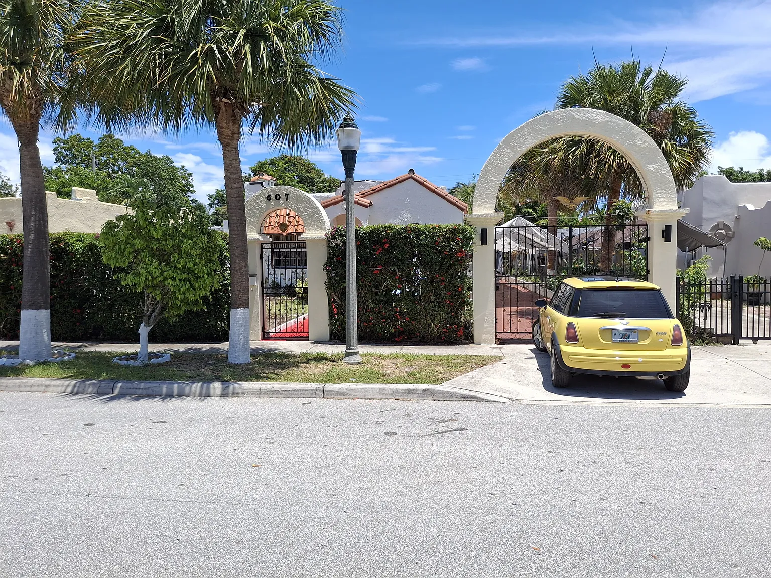 3 bed, 2200 sqft, $6,500 — Photo 2