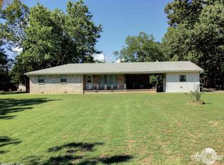 526 Phillips Rd, Jacksonville, AR 72076