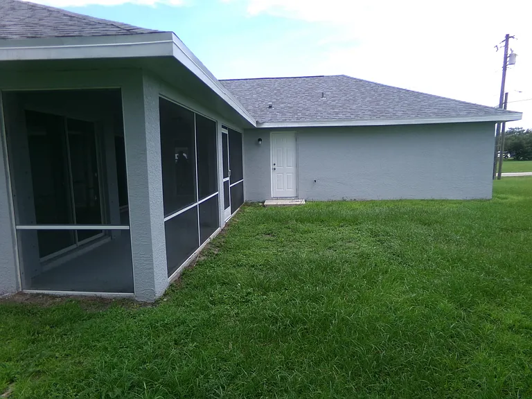 502 SW Souris Ave — Photo 26