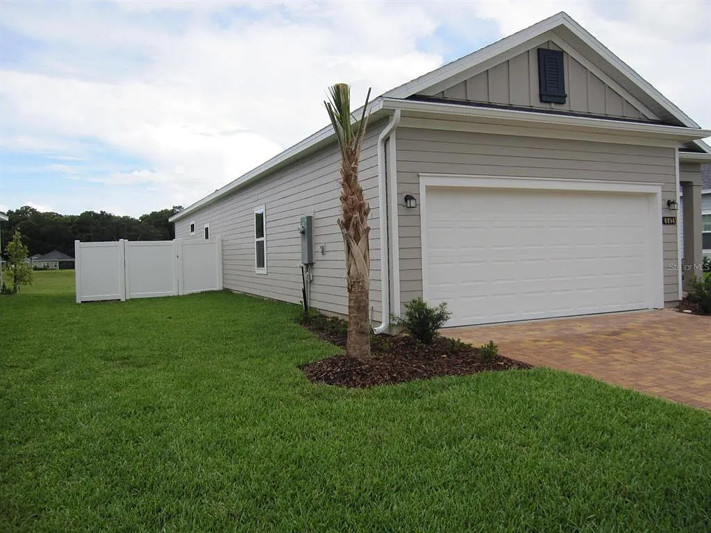Building Photo - 4494 NW 14th Loop