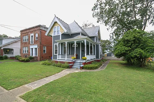 Florida Avenue 146 Photo 1