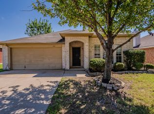 3018 Mesa Ridge Trl, Grand Prairie, TX 75052