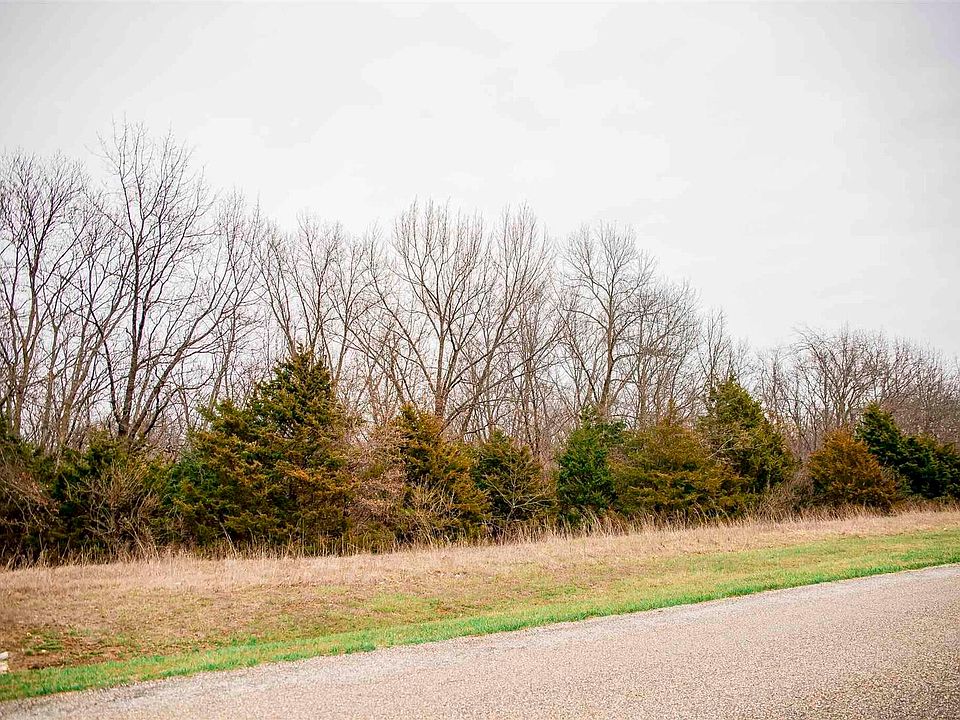 2nd image of 4601 Oakwood Dr