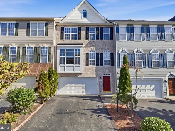 15515 Exmore Ct, Woodbridge, VA 22191