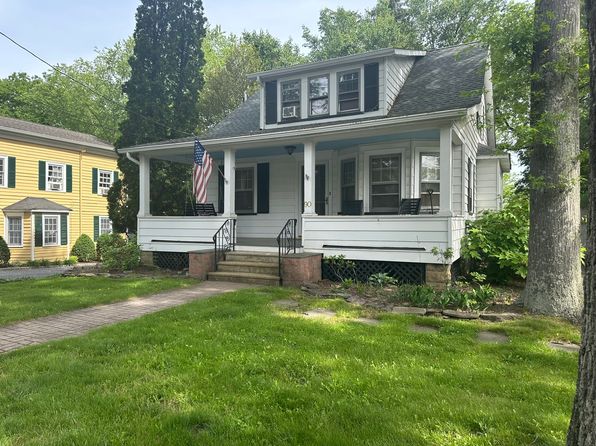 90 Washington St