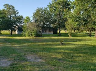 397 County Road 727a, Angleton, TX 77515