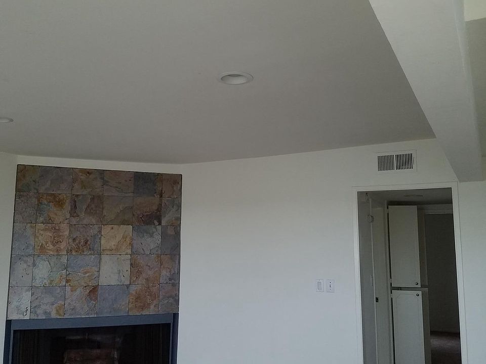 HALLWAY TOWARDS BEDROOM