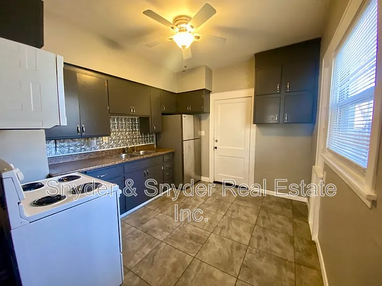 418 Crestwood Ave #1 — Photo 10