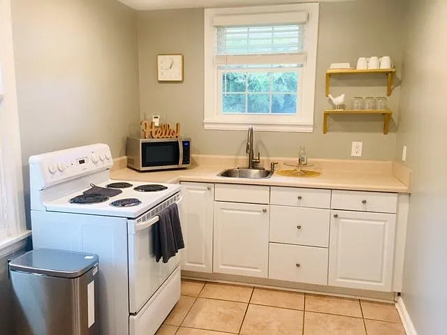 602 N 14th Ave — Photo 17