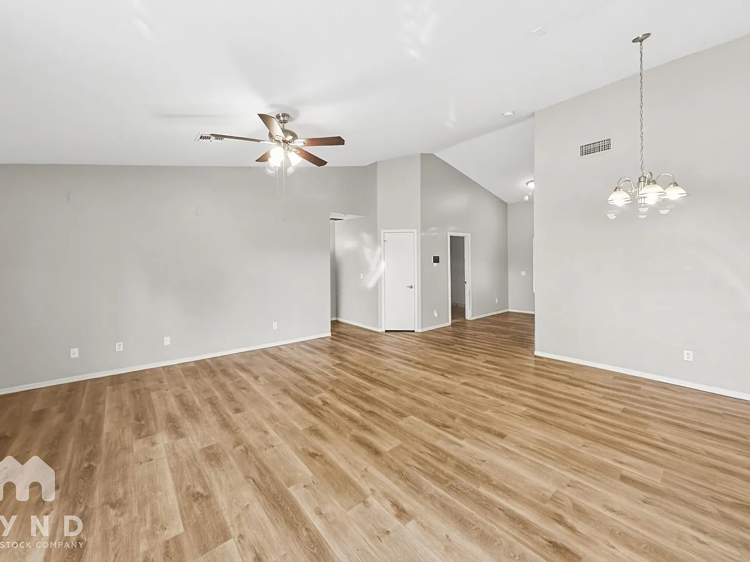 4 bed, 2.0 bath, 1628 sqft, $2,115 — Photo 2