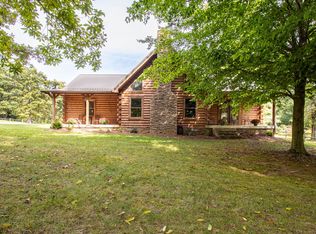 351 Bowling Branch Rd, Cottontown, TN 37048
