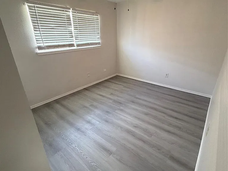 6618 McCullum Rd — Photo 12