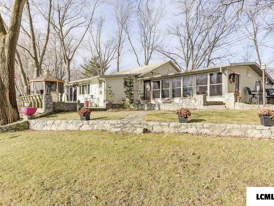 1st image of 11 Cottonwood Ln