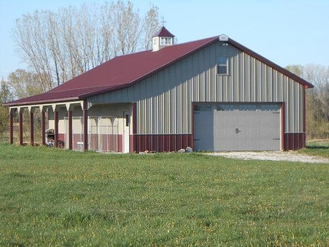 2nd image of 3909 Goodwin Rd