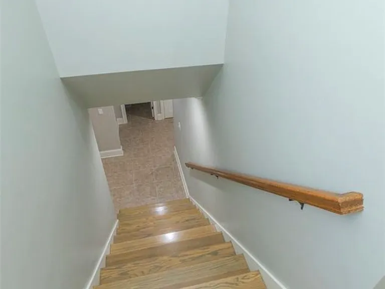122 Regatta Dr — Photo 12