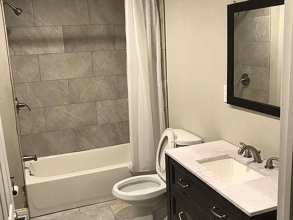 5th image of 307 Arnold Ave #1