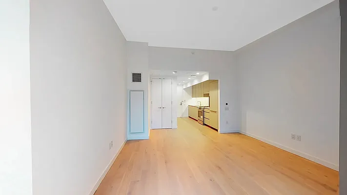 Rented by Serene Powers Real Estate LLC | media 7