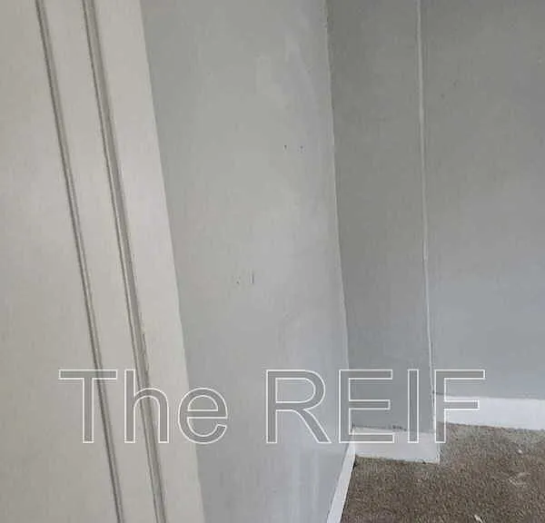 1023 Barrie Ave — Photo 5