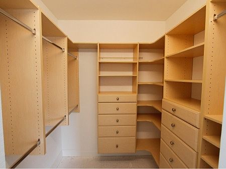 Master walk in custom closet