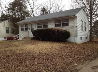433 Lanark Rd, Saint Louis, MO 63137