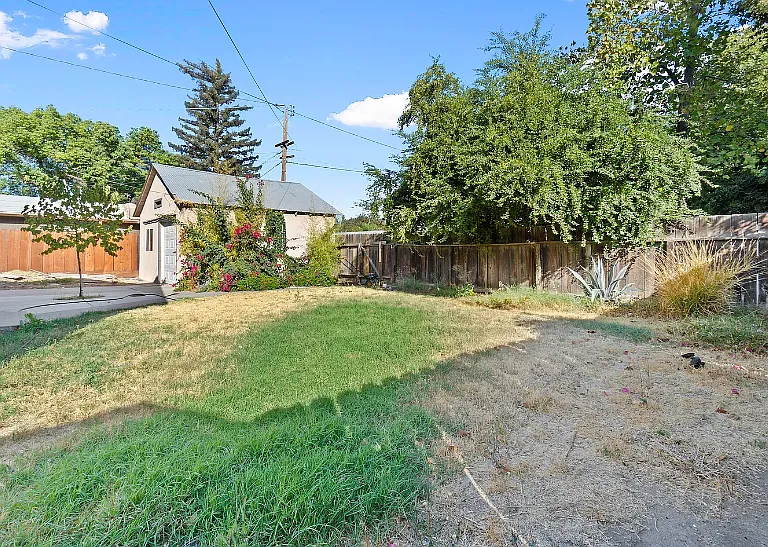 777 E El Monte Way — Photo 26