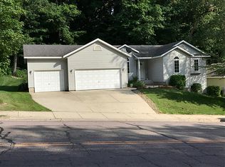 1707 14th St NE, Faribault, MN 55021