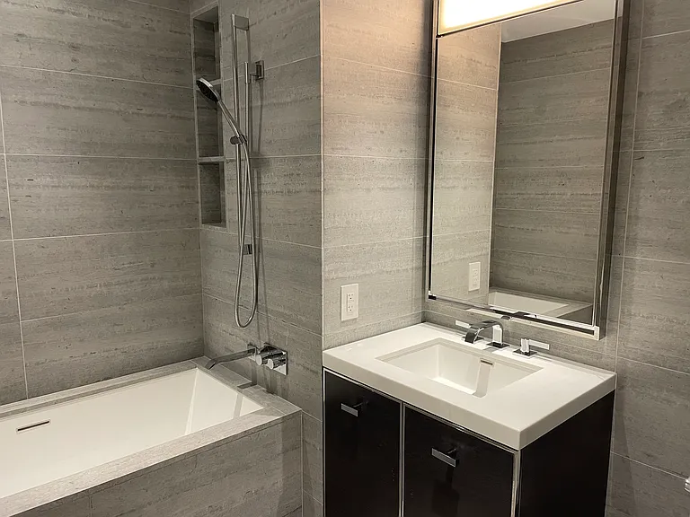 252 South St #30F — Photo 9