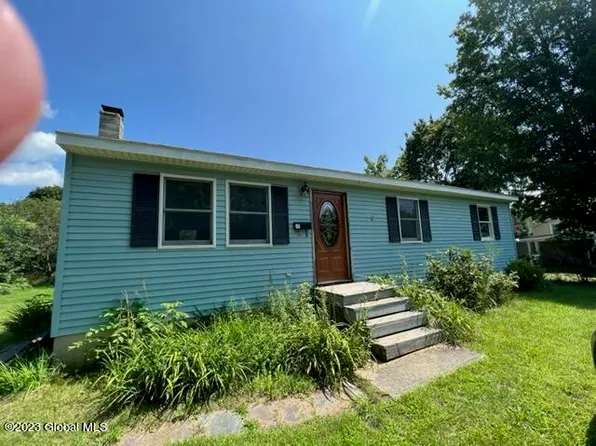 15 Rock St, Greenwich, NY 12834