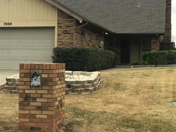 7000 N Spinnaker Ln, Oklahoma City, OK 73116