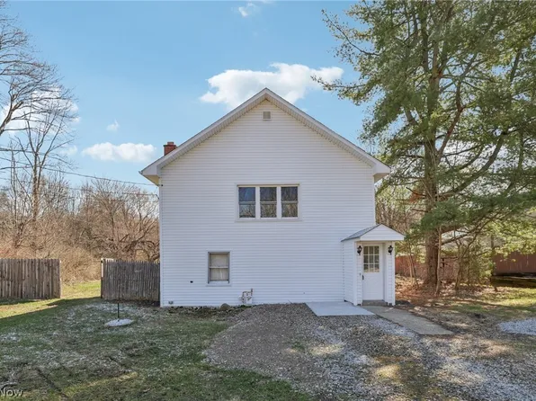 4200 Hattrick Rd, Rootstown, OH 44272