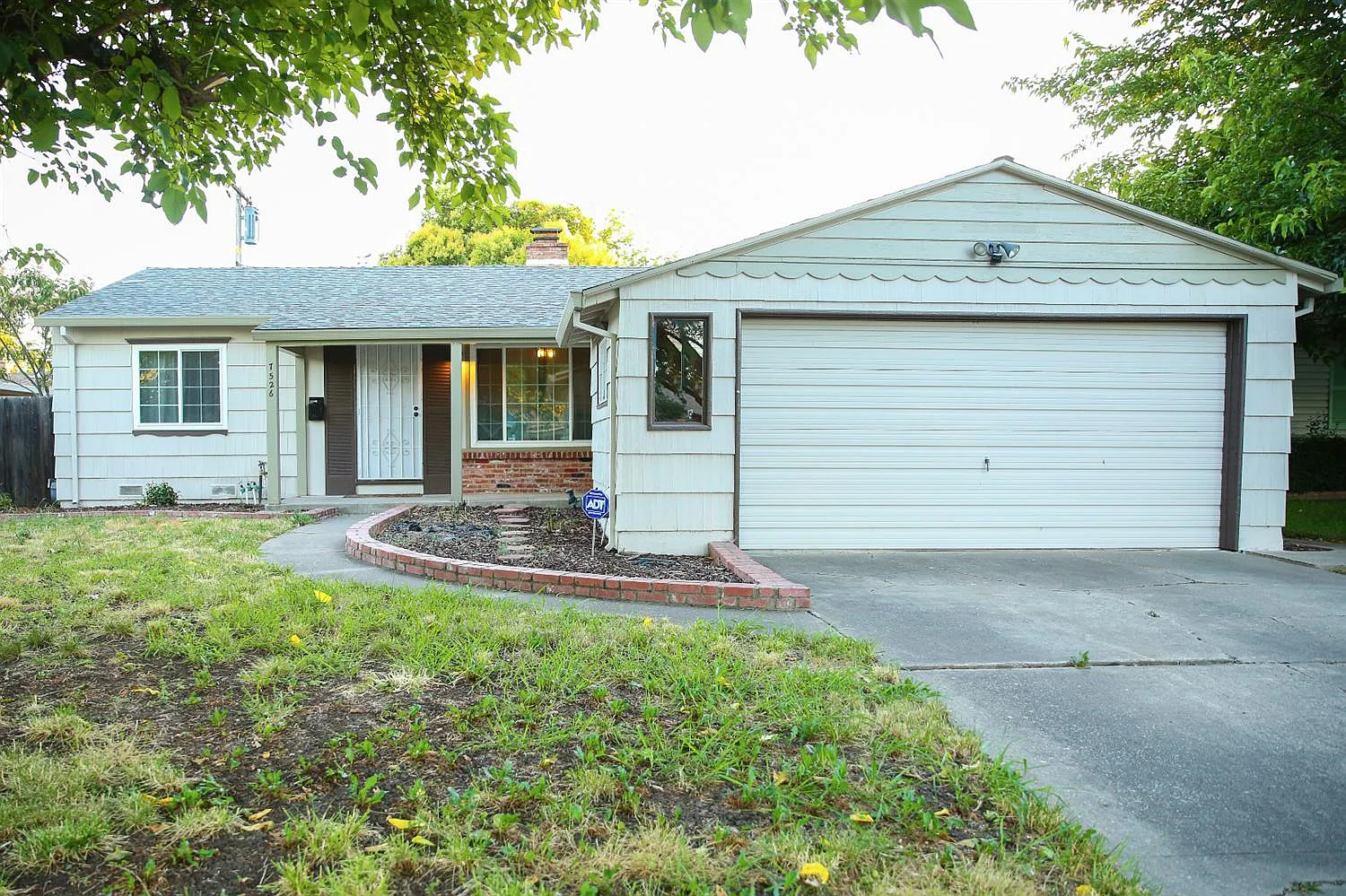 7526 Circle Pkwy photo 1