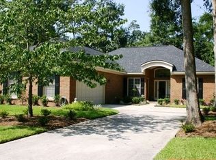 4 Laurel Oaks Ct, Savannah, GA 31405